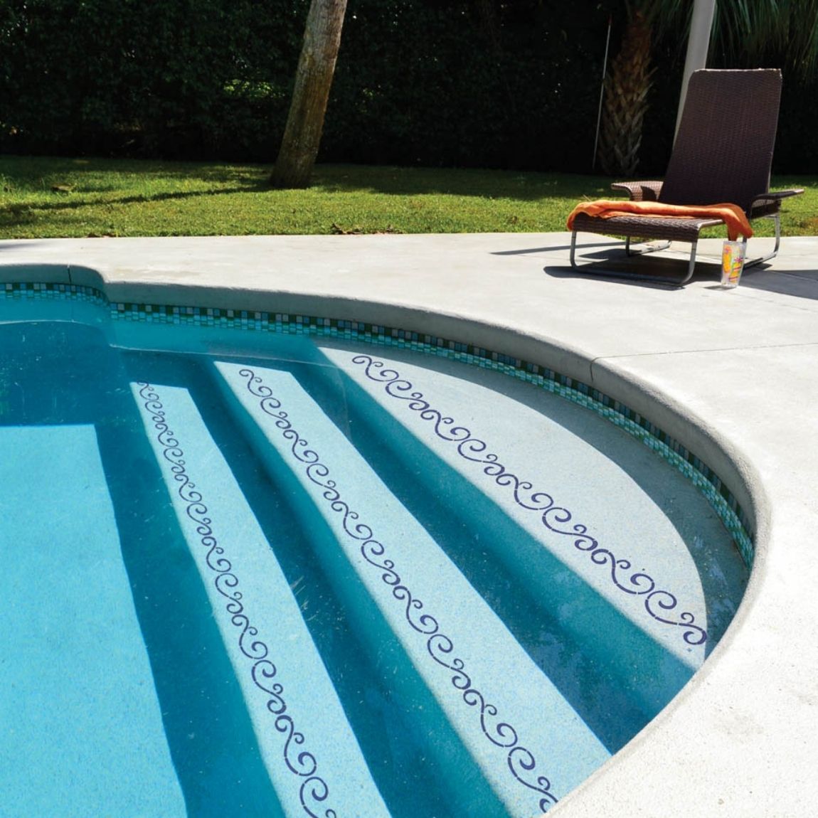 Pool Mosaic Step Markers Swirl Blue 3x24