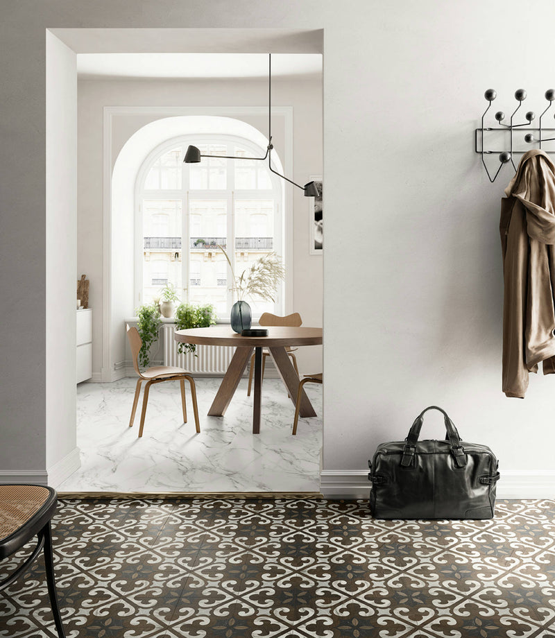 4 Reasons To Use Tiles In Your Hallway
